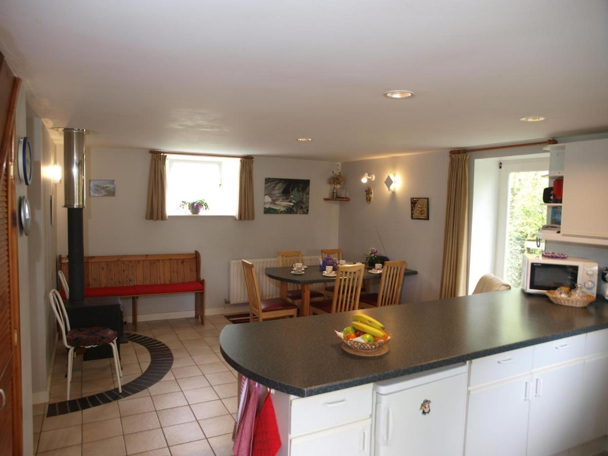 Ty R Pwmp Villa Haverfordwest Exteriör bild