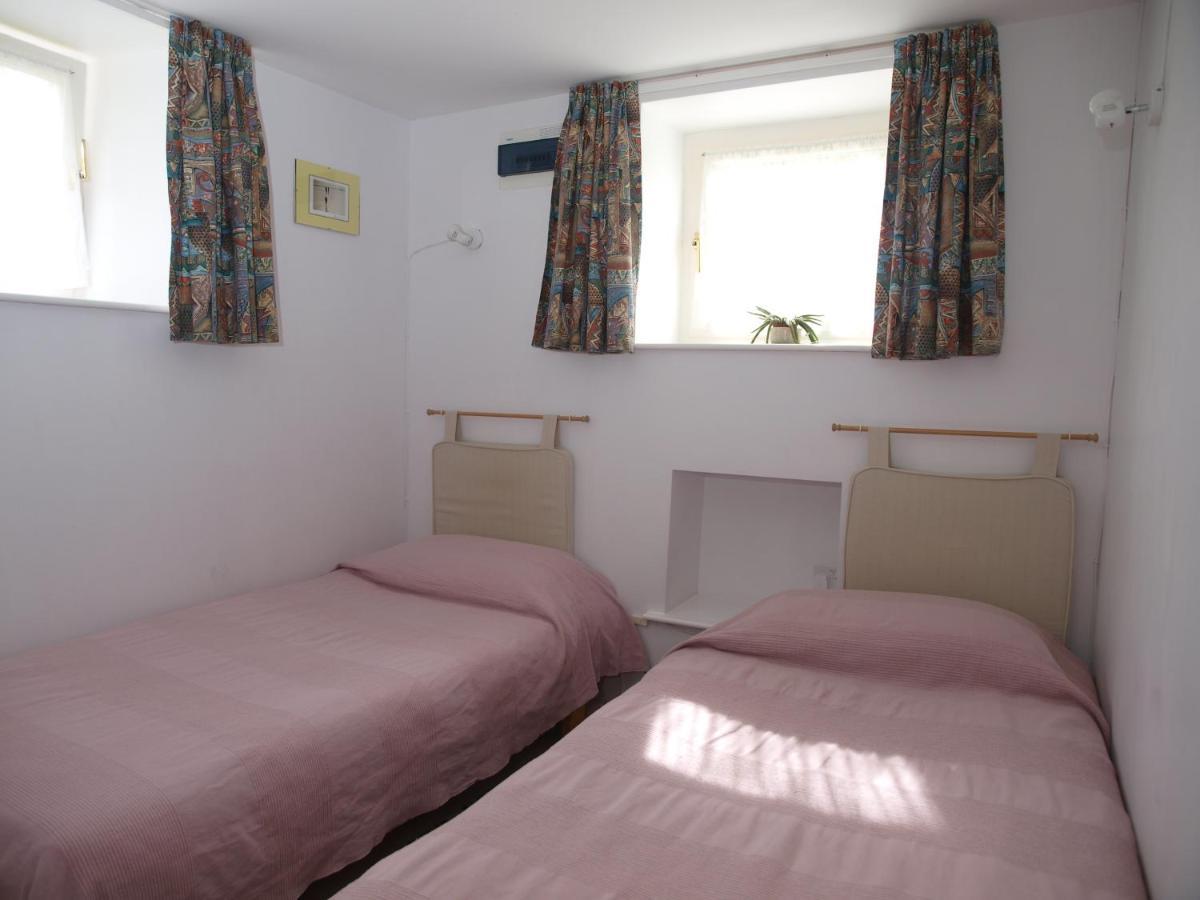 Ty R Pwmp Villa Haverfordwest Exteriör bild