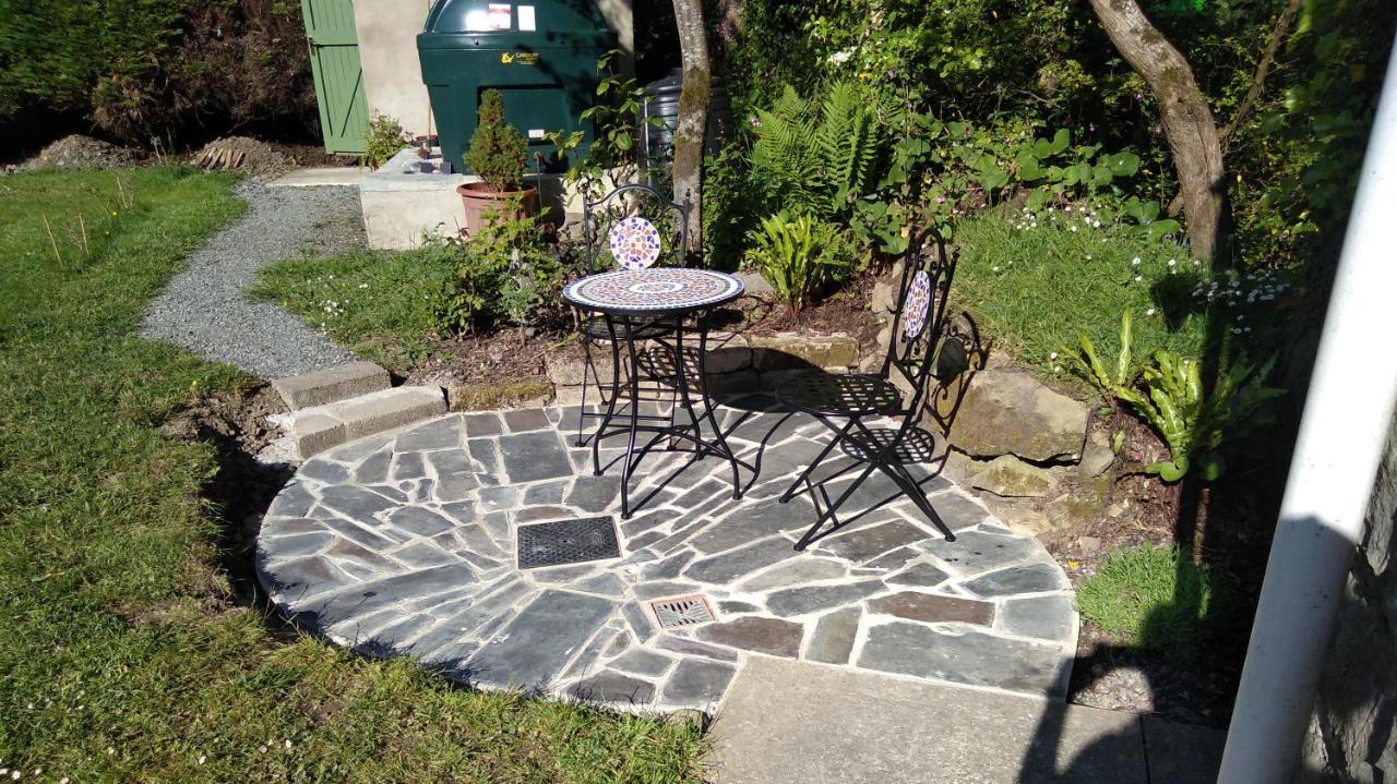 Ty R Pwmp Villa Haverfordwest Exteriör bild
